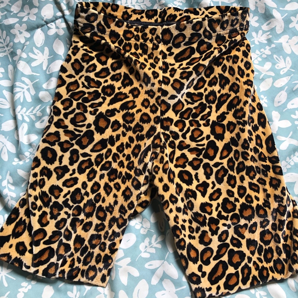 Velvet Leopard Print Capris